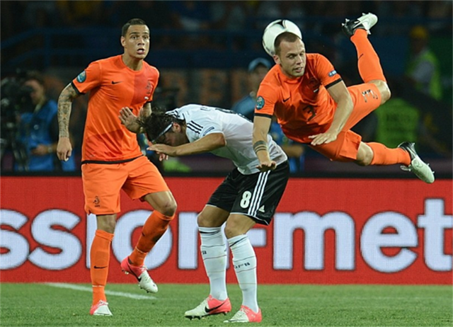 爱游戏注册马德里竞技内部会议纪要流出——今晚扳平良机；荷甲使命明确；控场能力受关注的简单介绍